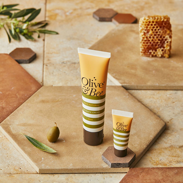 Olive & Bee All-Natural Lubricant Cream Setting