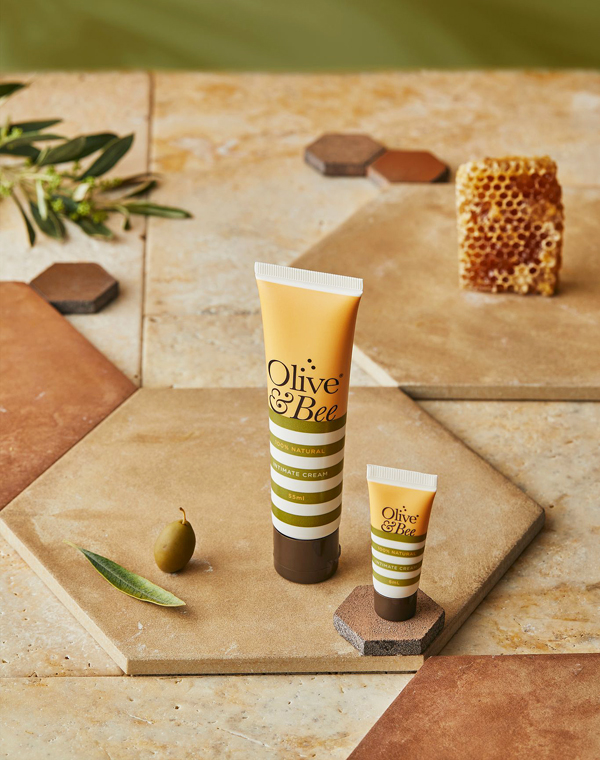 Olive & Bee All-Natural Lubricant Cream Setting